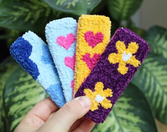Punch Needle Bookmarks – Colorful Bookmark Collection with Hearts, Flowers and Other Shapes – Handmade – Cute Gift for Book Lovers