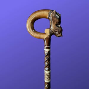 Wild Boar Walking Cane Men Boar Wooden Walking Stick Hog Walking Cane Ergonomic Wooden Cane Walking Cane Cool Walking Stick for Man Women