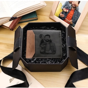 Personalisiertes Foto gravierte Ledergeldbörse für Männer, Doppelte Geldbörse, Vatertagsgeschenke, Jubiläumsgeschenk für Ehemann, Papa, Sohn, Freund, Trauzeugen