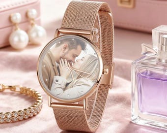 Reloj personalizado con foto para mujer, grabado personalizado, correa ajustable de malla de acero inoxidable, regalo de Navidad 2025 para ella, mamá o hermana.