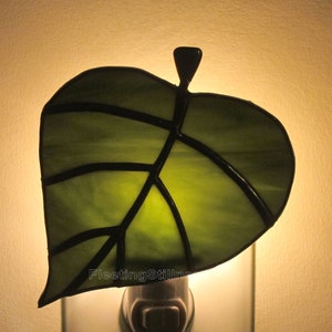 Green Leaf Night Light, Spring Stained Glass Night Light image 3