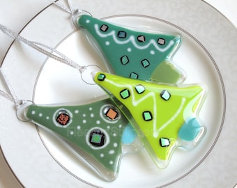Set of 3 Fused Glass Ornaments Christmas Tree SET OF 3 Green Christmas Ornament Fused Glass Party Favor