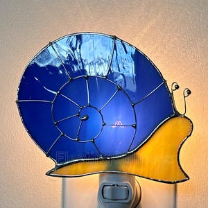 Blue Snail Nursery Night Light, Stained Glass Nightlight image 4