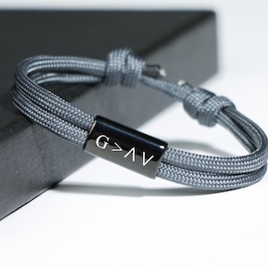God is groter dan de hoogte- en dieptepunten Inspirerende armband, bevestigingscadeau religieuze sieraden, aangepaste armband, christelijk, mannen cadeau voor hem