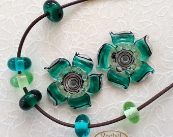 Teal Flower Glass Beads, FREE SHIPPING, Handmade Lampwork Glass Disc Beads and Spacers - Rachelcartglass