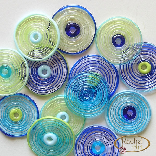 Cuentas de disco de vidrio de murano, ENVÍO GRATIS, Cuentas en espiral de vidrio azul, turquesa y verde hechas a mano - Rachelcartglass