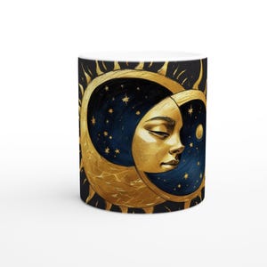 Caneca de cerâmica preta: Lua celestial dourada, sol e estrelas - xícara de café de 11 onças