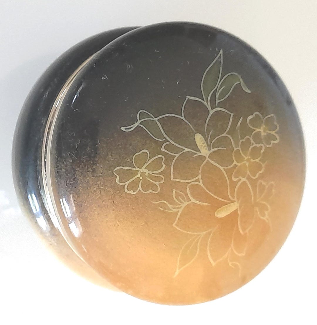 Boutons de manchette vintage en laiton : motif couronne de flèches croisées (Lot de 6) - Canada Boutons de manchette vintage en laiton : motif couronne de flèches croisées (Lot de 6) - Canada