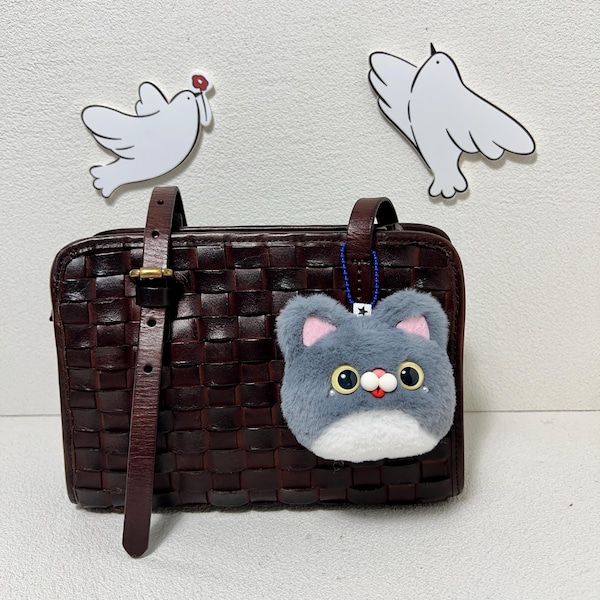 Handmade Plush Gray Cat Keychain: Fuzzy Kitten Bag Charm
