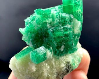 Natural Emerald Crystal Specimen from Swat Pakistan, Green Beryl Cluster on Matrix, Raw Emerald Mineral Specimen for Collectors, 86 Grams