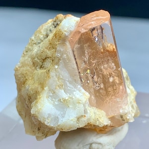 Lustrous Topaz Crystal on Matrix – Katlang, Pakistan | Natural Terminated Gem Specimen