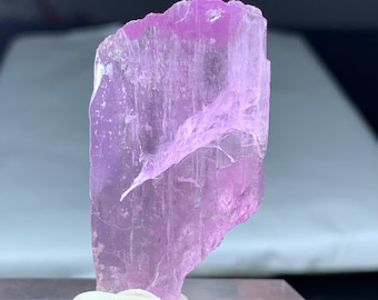 Natürlicher Pink Kunzit Kristall - Abschlussedelstein aus Afghanistan