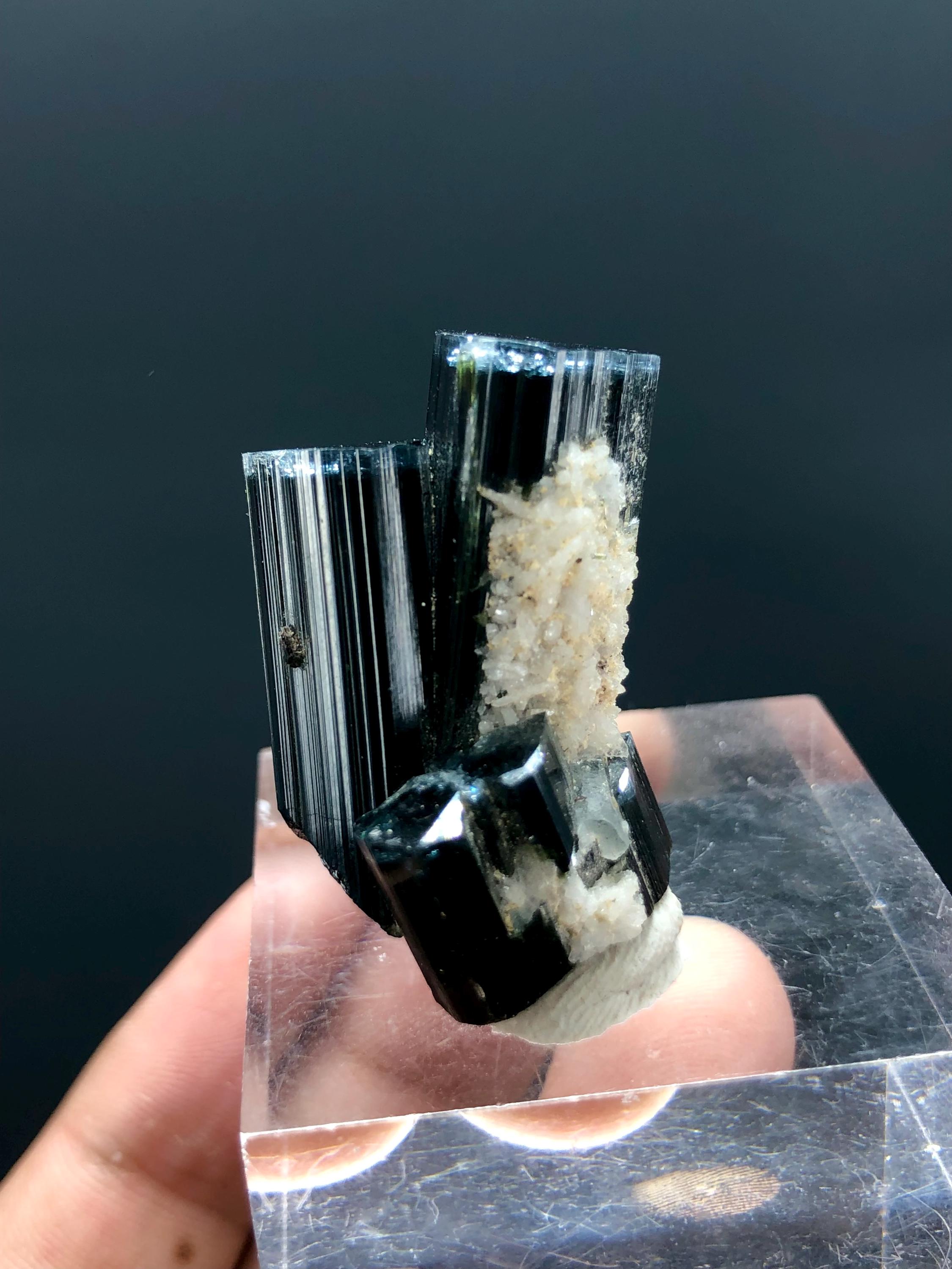 コレクターズチョイス ブルーキャップ トルマリン クリスタル