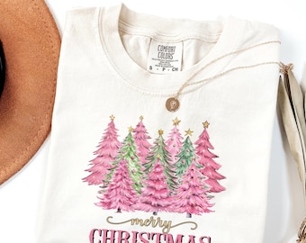 Comfort Colors Retro Pink Christmas Trees Shirt, Merry Christmas Comfort Colors Tee, Cute Holiday T-Shirt, Aesthetic Festive Top