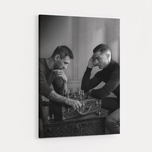 Lionel Messi e Ronaldo giocano a scacchi, stampa artistica del meglio di tutti i tempi, stampa da parete di Messi, poster di Ronaldo, stampa artistica incorniciata, pronta da appendere.