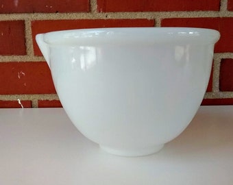 Vtg 1950s Glasbake Sunbeam White Batter Bowl