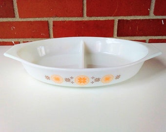 Vintage 1960s Town and Country Pyrex Oval Divided Vegetable Bowl