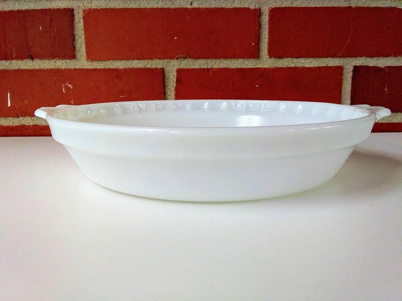 vintage pyrex pie opal milkglass assiette