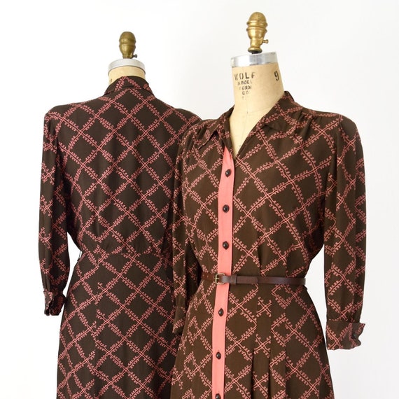 CLEARANCE SALE - Vintage 1940s Dress - 40s Brown a