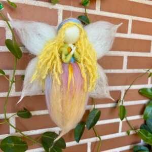 Waldorf Fairy ARIANA in 100% Merino wool. Home decor. Magical decor. Original gifts. Elemental beings. Handmade.