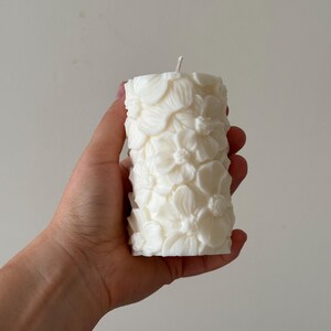 White Flower Pilar Candle/ Home Decoration/ Gift Idea/ Decorative candles/ Organic Soy Wax Candle/ Aesthetic Pillar Candle / Wedding Candles
