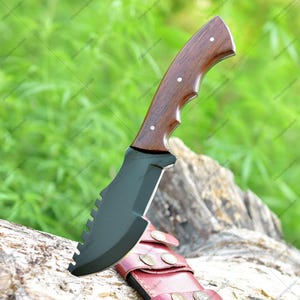 Handgemaakt jachtmes | Survivalmes met doorlopende tang, houten handvat en leren schede | Cadeau voor hem: kampeerbushcraft