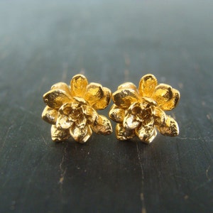 18K Gold Vermeil Miniature Flower Rosette Posts Botanical Jewelry Nature Cast image 1
