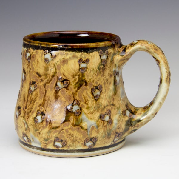 Tasse de café faite à la main faite par Samantha Henneke de Bulldog Pottery