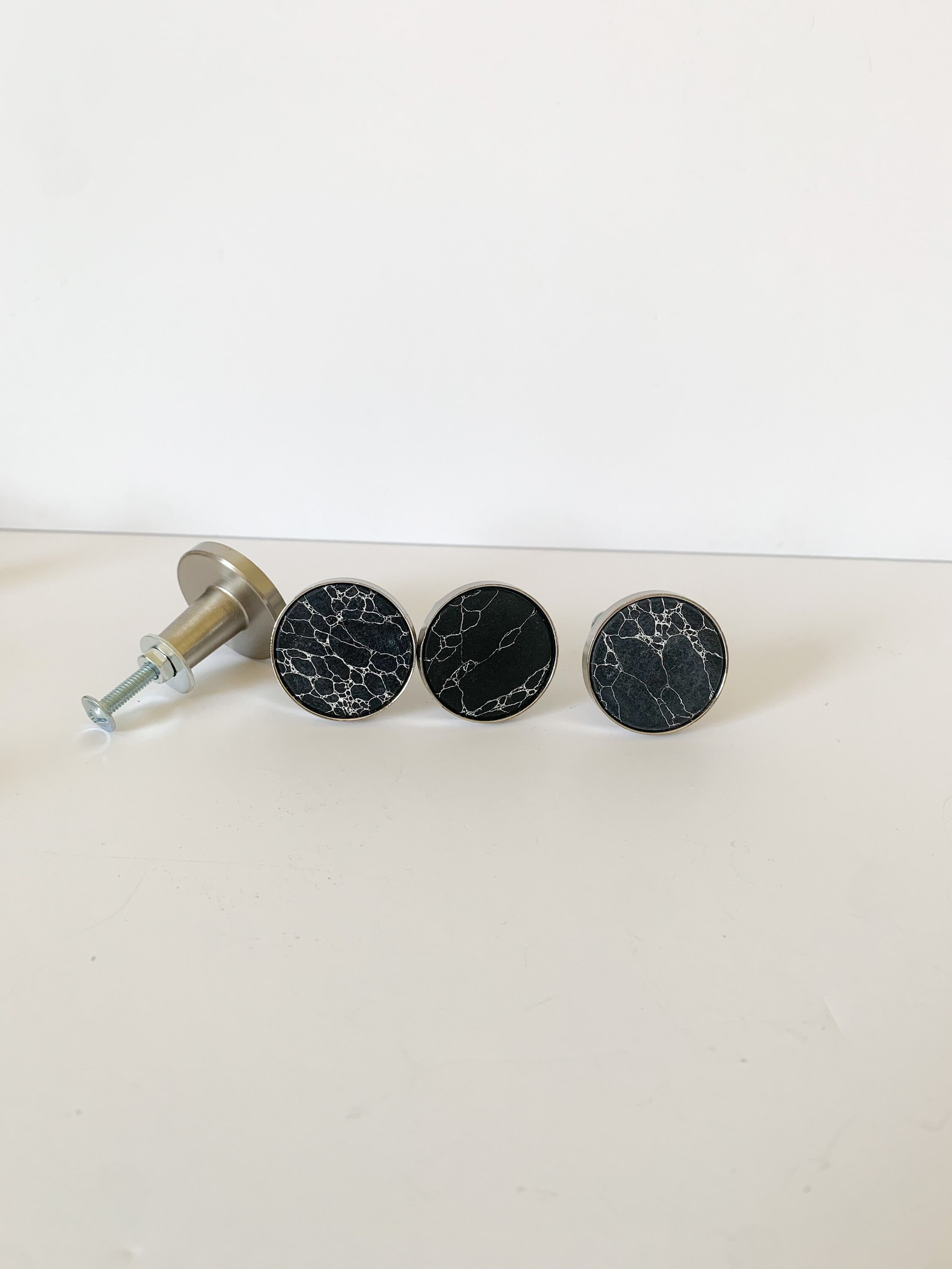 Perillas de cajón negro Perillas de gabinete moderno en | Etsy