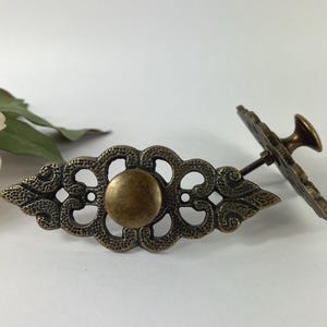 Antique Brass Ornate Filigree Drawer Pull Vintage Style Cabinet Knob with Backplate Victorian Furniture Hardware Dresser Pull Cottage Style