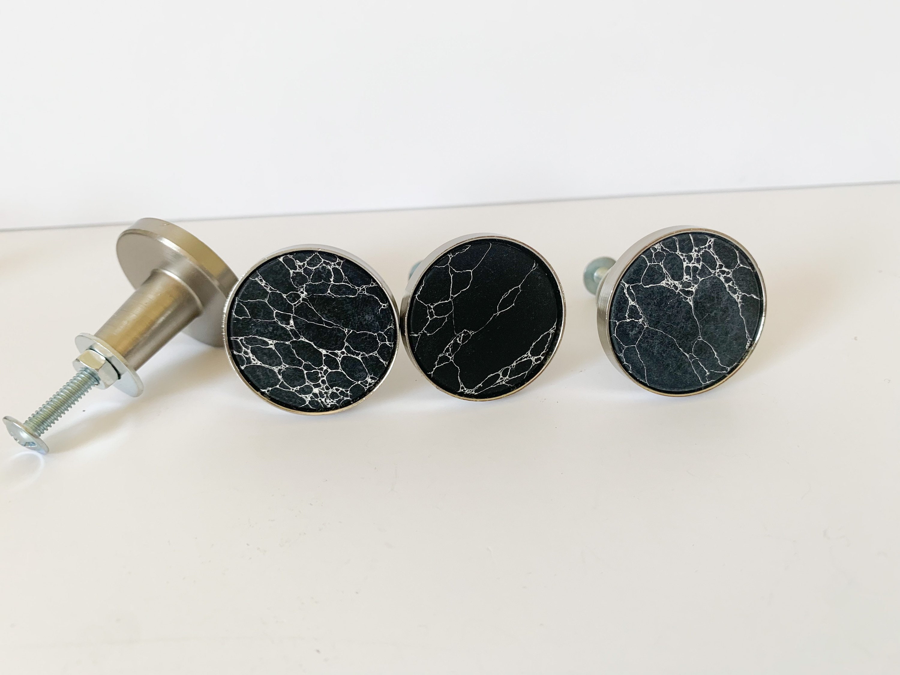 Perillas de cajón negro Perillas de gabinete moderno en | Etsy