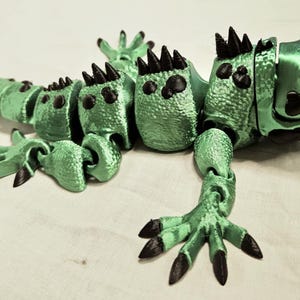 3D Printed Articulated Iguana: Flexible Fidget Toy