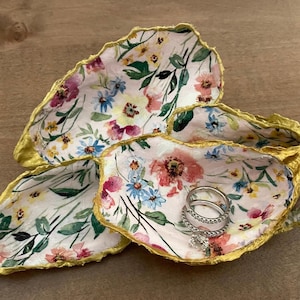 Oyster Shell Ring Dish, Decoupaged Oyster Dish, Trinket Dish, Oyster Shell Decor, Mother’s Day Gift, Coastal Hostess Gift, Jewelry Dish