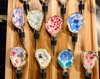 Oyster Shell Wine Cork / Wine Stopper - Hostess Gift - Bridal Shower Gift - Holiday Gift - Mothers Day Gift - Coastal Gift - Birthday Gift
