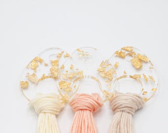 Gold Glitter Acrylic Water Drop - Thread Embroidery Organizer - Cross Stitch Thread Floss Drop