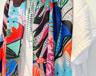 Colorful Memory-Themed Scarf - Stylish and Lightweight Accessory