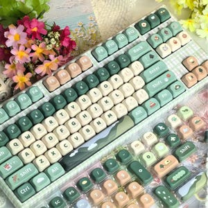 128 Grün Keycap Set Outdoor Themed Naturliebhaber Wandern Dye Sublimation PBT Tastenkappen für mechanische Tastatur MOA Höhe MX-Schalter Tastenkappen