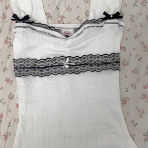 Handmade coquette tops: white and black swan and bow top The Black Swan