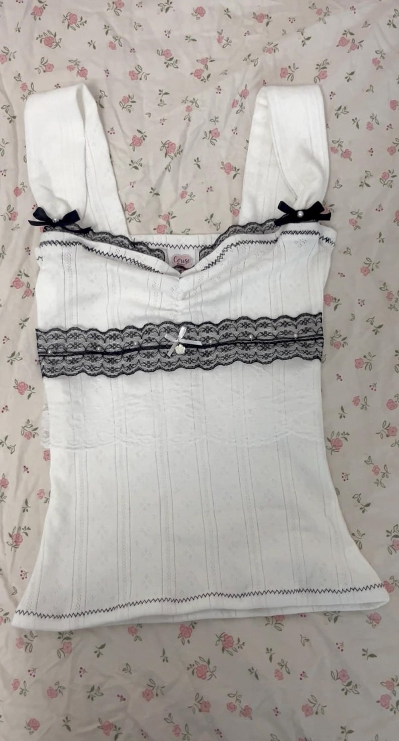 Handmade coquette tops: white and black swan and bow top The Black Swan