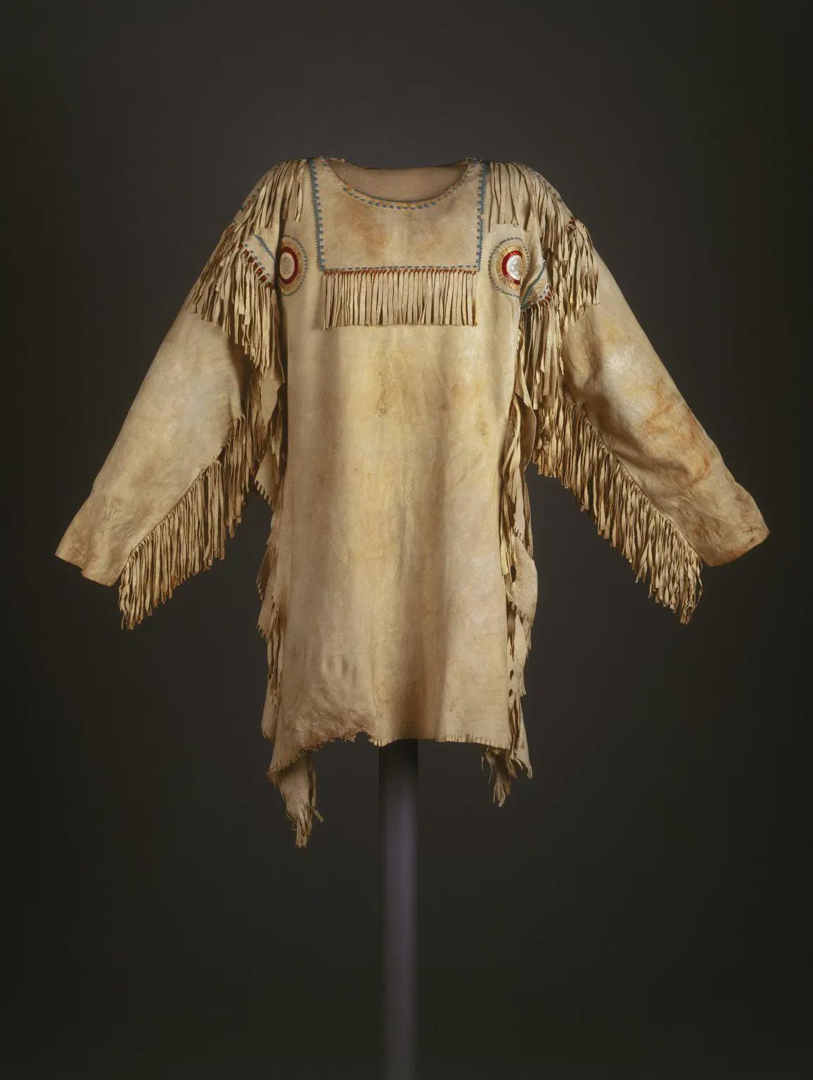 Buffalo Hide War Shirt: Native-Inspired Powwow Regalia, Suede Leather