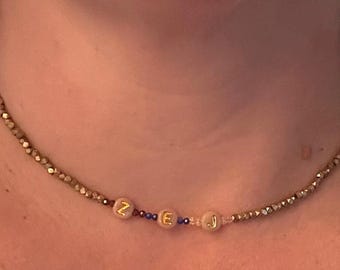 Collar personalizado ~ Cuentas a tu elección en un hilo con cierre* Regalo personalizado para guardar recuerdos * Joyería minimalista/delicada * Diseña el tuyo propio