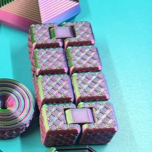 Fidget Infinity Cube - Colors for Sports Teams, College and Professional Teams, Holidays, etc. - Satisfying Folding Trinket