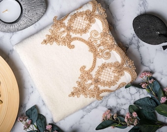 Gold Barocke gestickte Handtücher • Creme Ornamental Badezimmer 4er Set