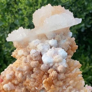 Natutal Calcite Mineral Specimen From Wenshan China
