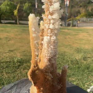 Calcite Natural crystal mineral specimen from wenshan China