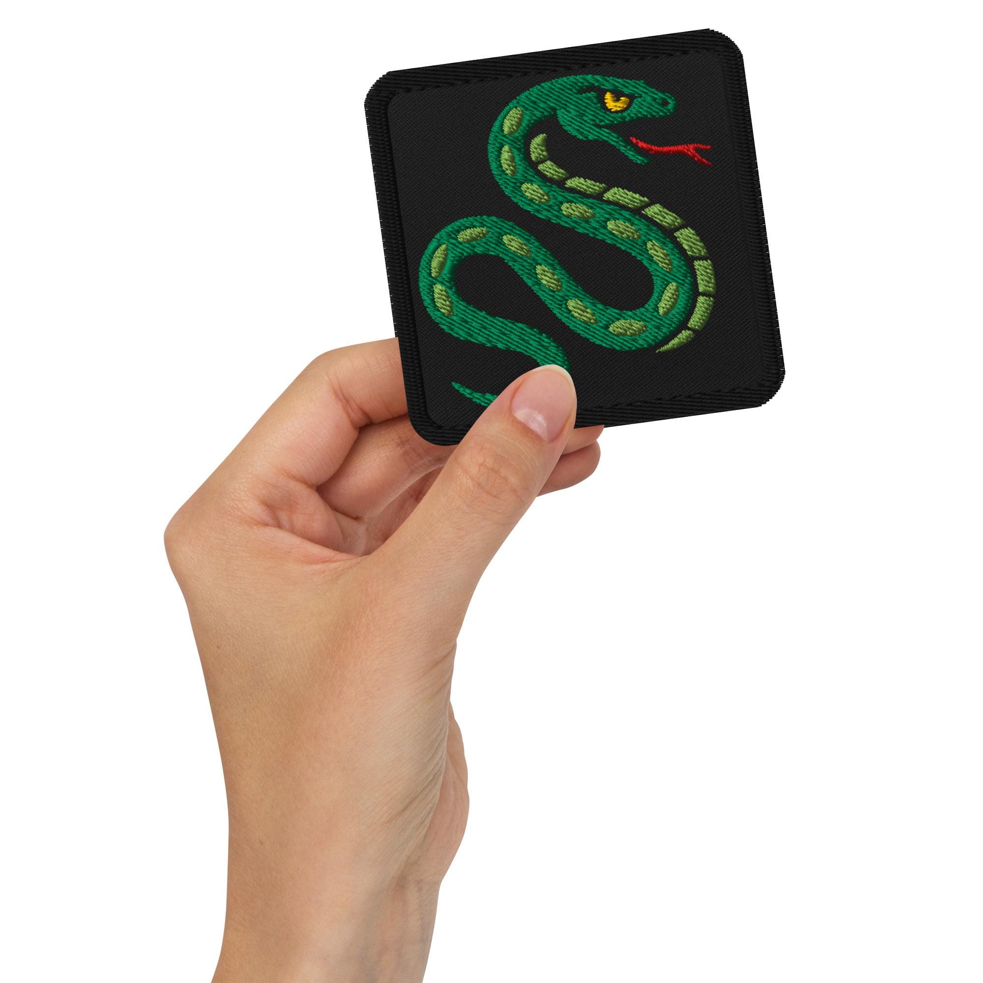Snake Embroidery Patch – Striking Serpent Design  | Gothic, Witchy, Slytherin-Inspired Iron-On or Sew-On Patch