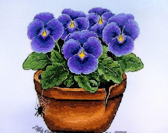 スミレの花束のクロスステッチパターン、鉢植えの花のクロスステッチ