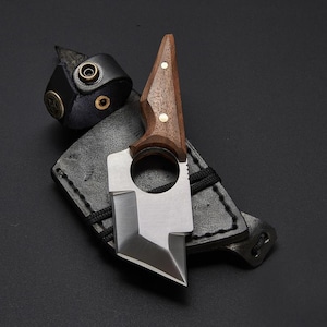 Custom Handmade D2 Steel Neck Knife Hunting Knife With Leather Sheath