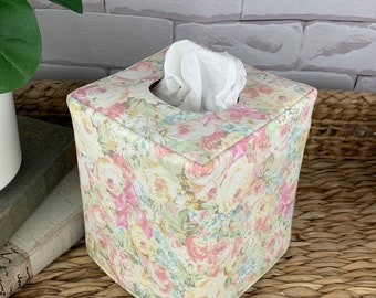 Roses/Pink Linen reversible tissue box cover