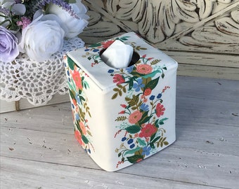 English garden reversible tissue box cover